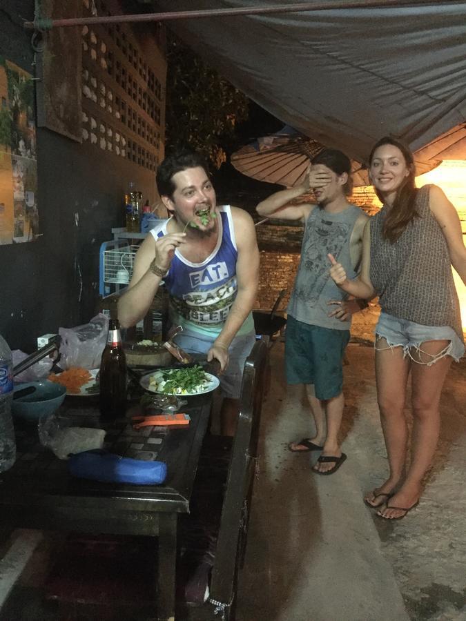 Tiger House Hostel (Adults Only) Chiang Mai Rom bilde