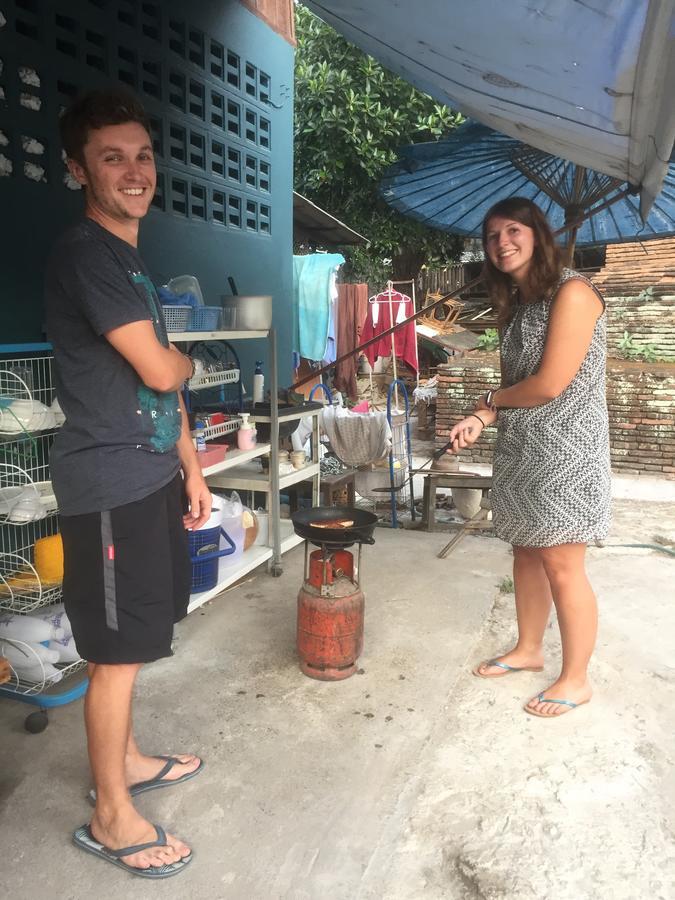 Tiger House Hostel (Adults Only) Chiang Mai Rom bilde